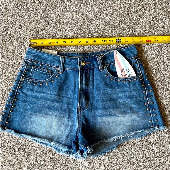 Cali-1850 Blue Denim Studded Festival Shorts Sz 7/28 - Picture 13 of 15